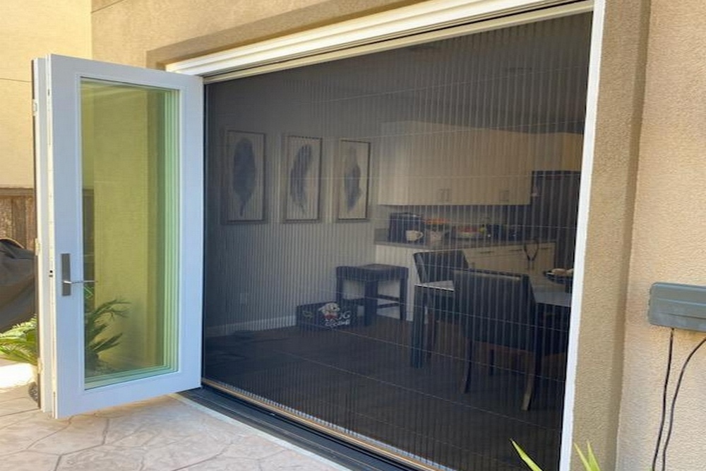 The Perks of Retractable Pleated Screens for Bi-Fold Doors